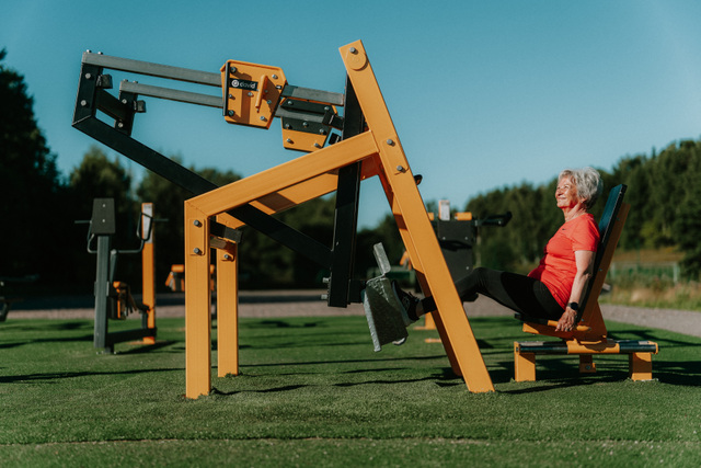 Omni leg press hotsell